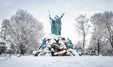 Rise and Shine: Monday, Dec. 1, 2025